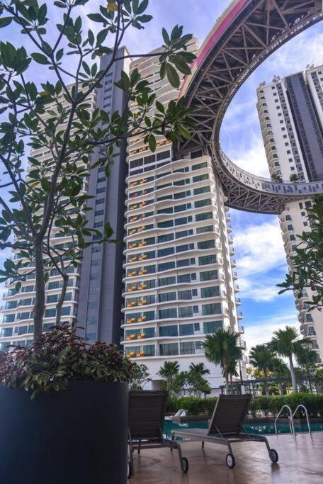10Mins To Klcc W Lrt+Mall+Netflix Muji Urban Kuala Lumpur Exteriör bild